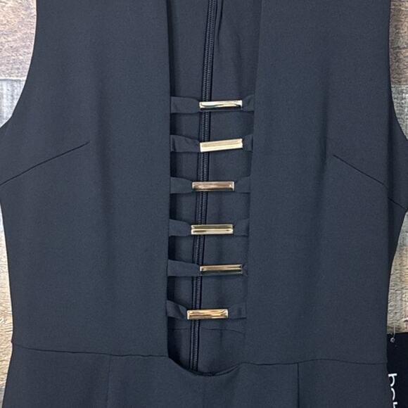 Bebe Gold Bar Detail Jumpsuit Sleeveless Plunging Neckline Black SZ Medium NWT - Picture 5 of 13